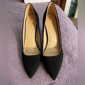 Black heels by SHEIN. Size 11.  Never worn